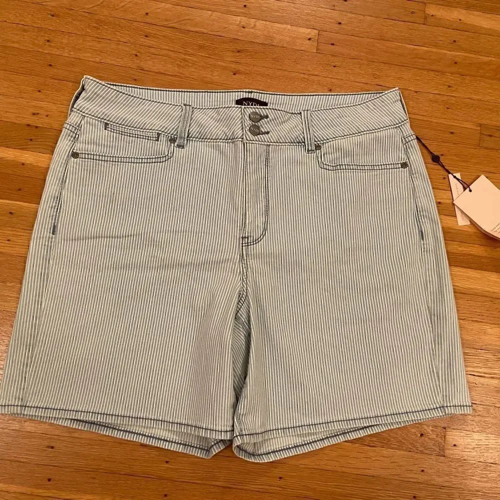 NYDJ Roxanne Short blue stripe